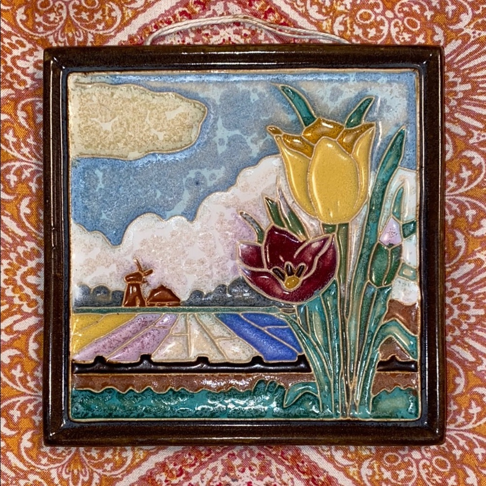 Royal Delft de porceleyne cloisonne 4.5 in Tile of Tulip fields. String hanger
